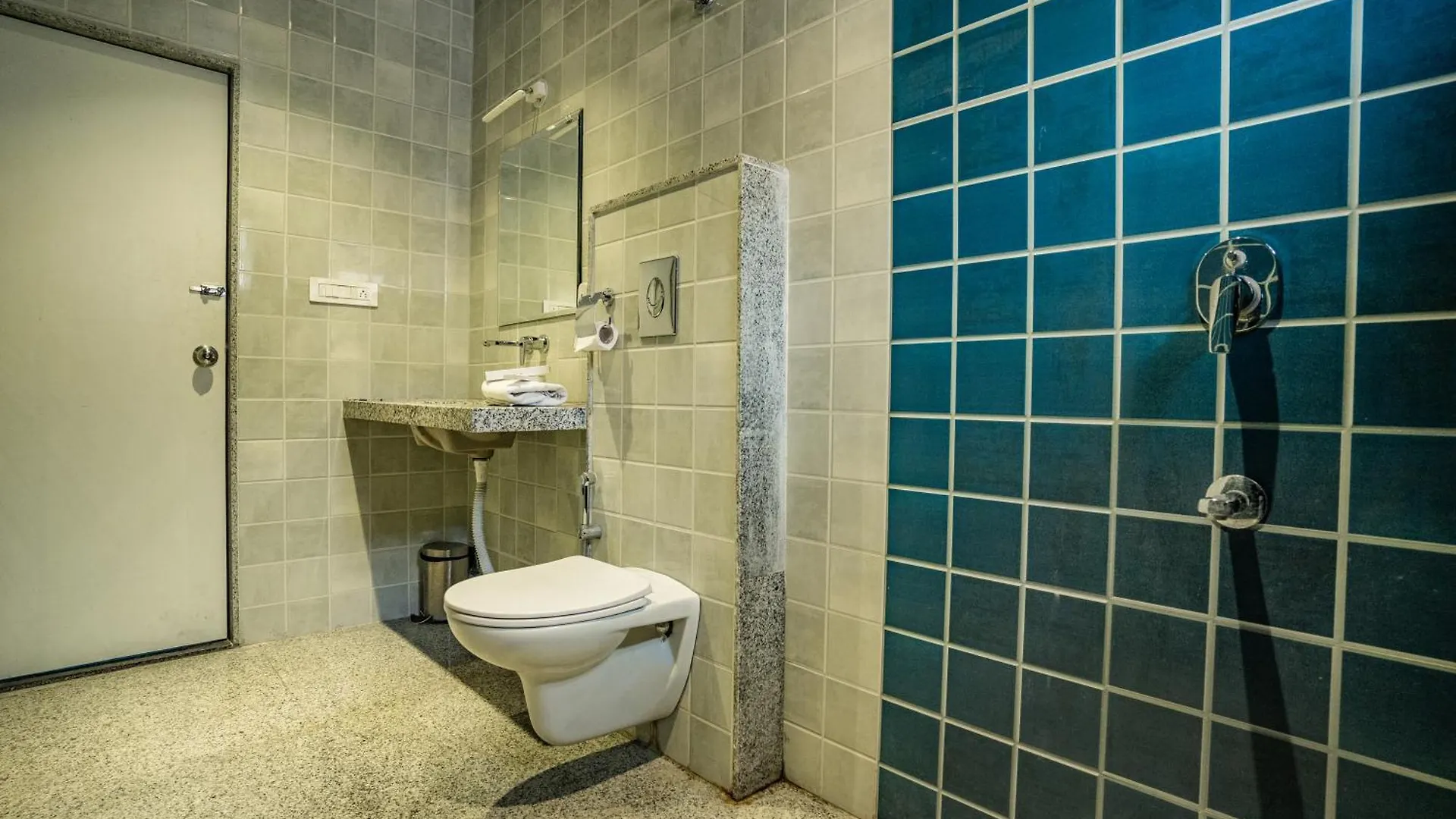 Tripli Hotels White Manor Udaipur