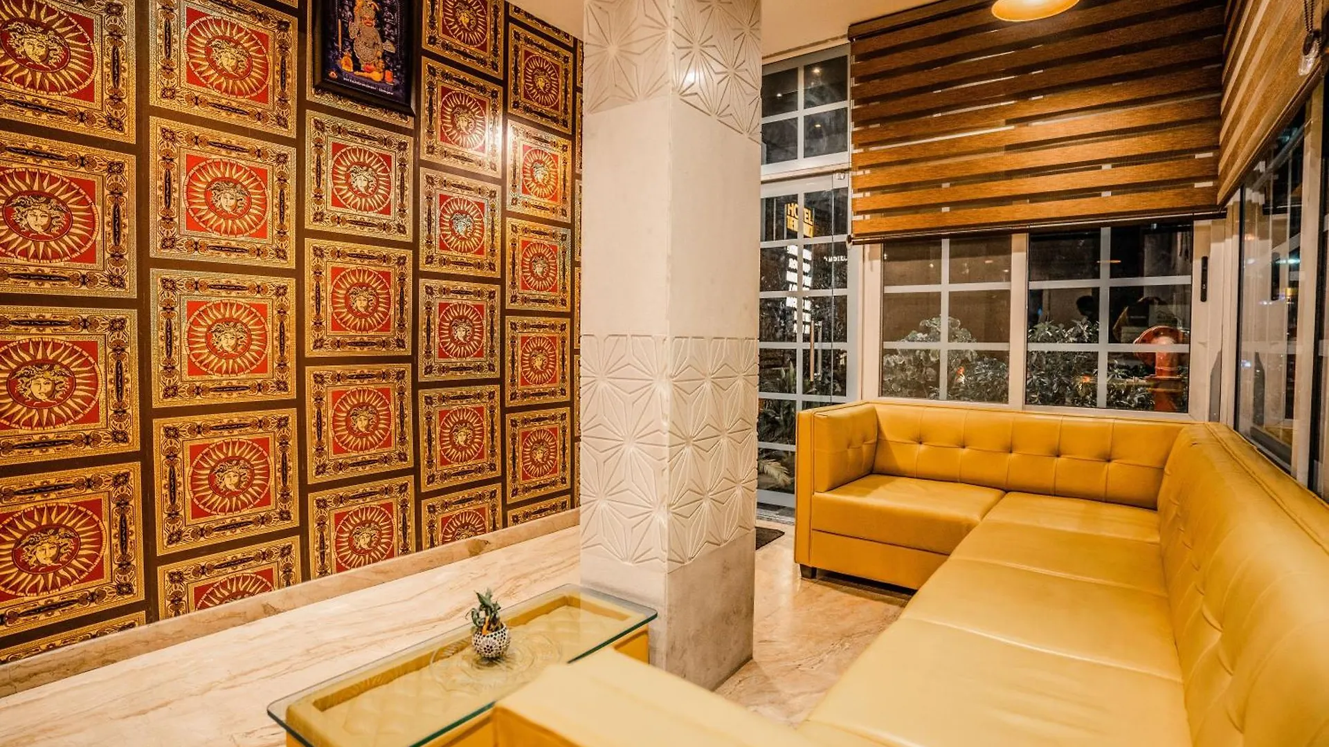 ***  Tripli Hotels White Manor Udaipur India