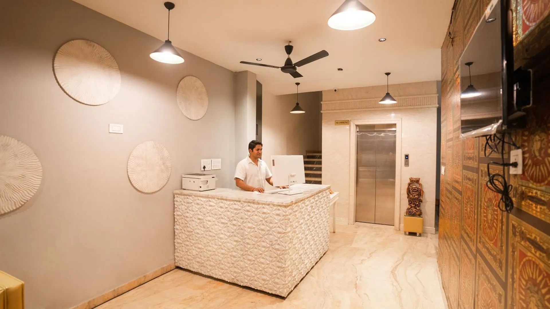 Tripli Hotels White Manor Udaipur