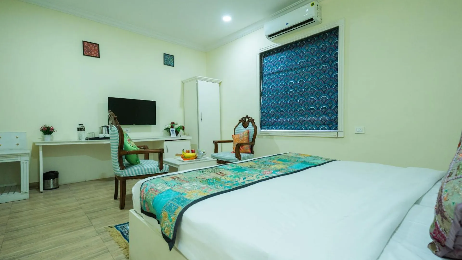 Tripli Hotels White Manor Udaipur 3*,  India