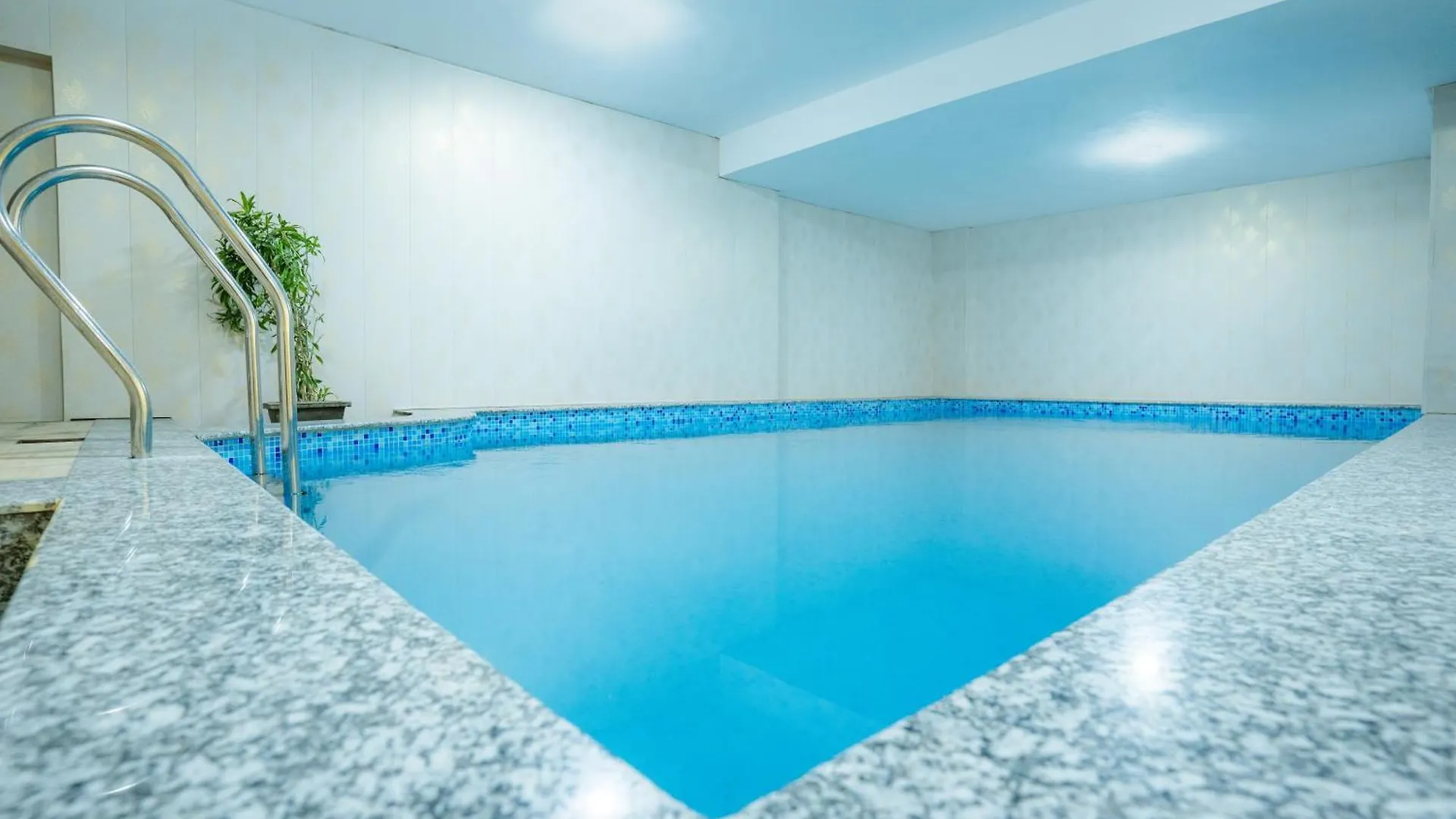 Tripli Hotels White Manor Udaipur India