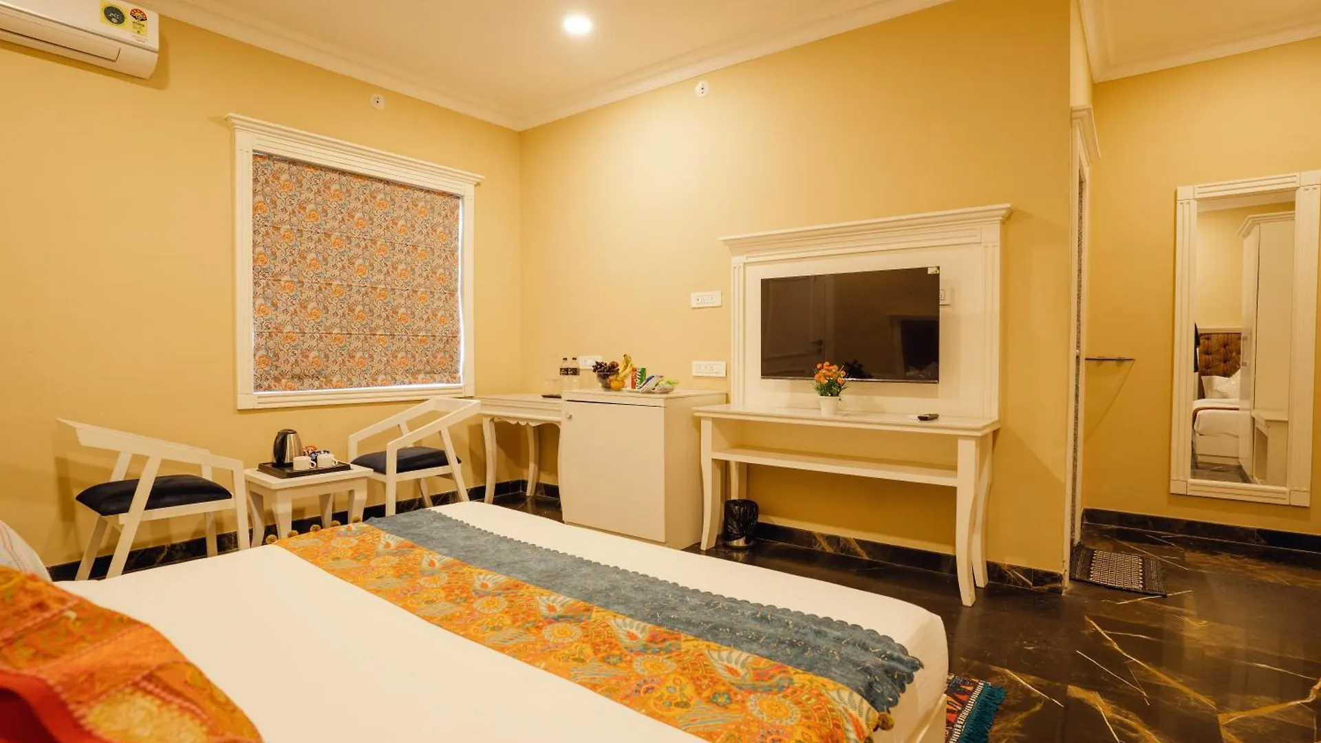 Tripli Hotels White Manor Udaipur