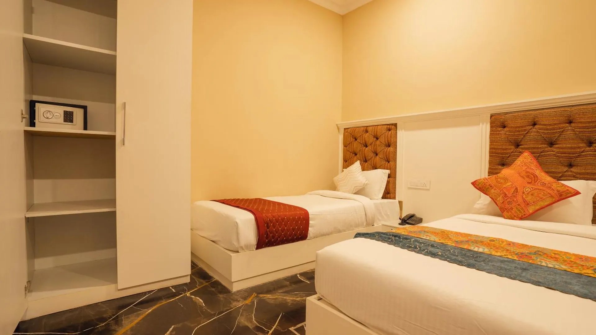 Tripli Hotels White Manor Udaipur 3*,  India