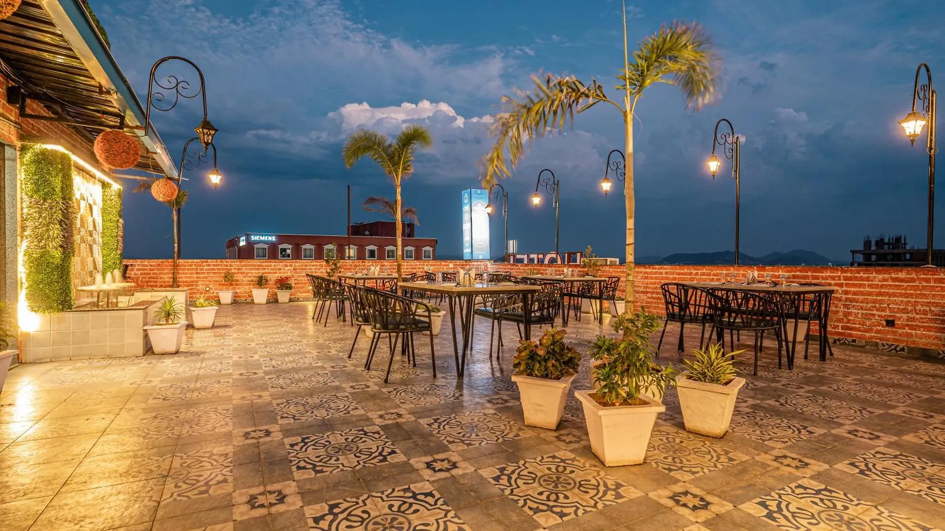 Tripli Hotels White Manor Udaipur