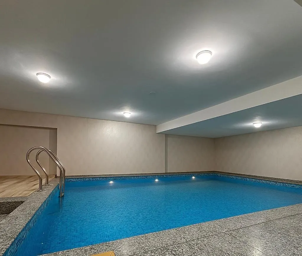 Tripli Hotels White Manor Udaipur India